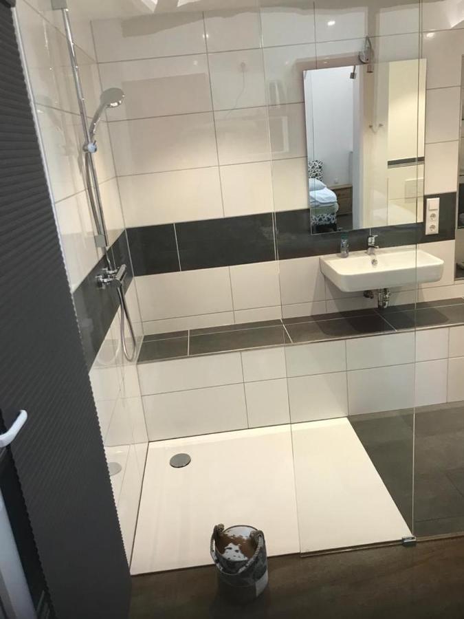 Ferienapartment: An Der Kunstakademie Heimbach Luaran gambar
