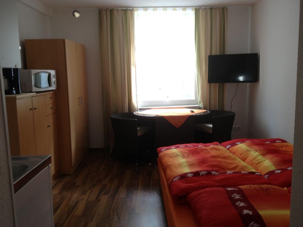 Ferienapartment: An Der Kunstakademie Heimbach Bilik gambar